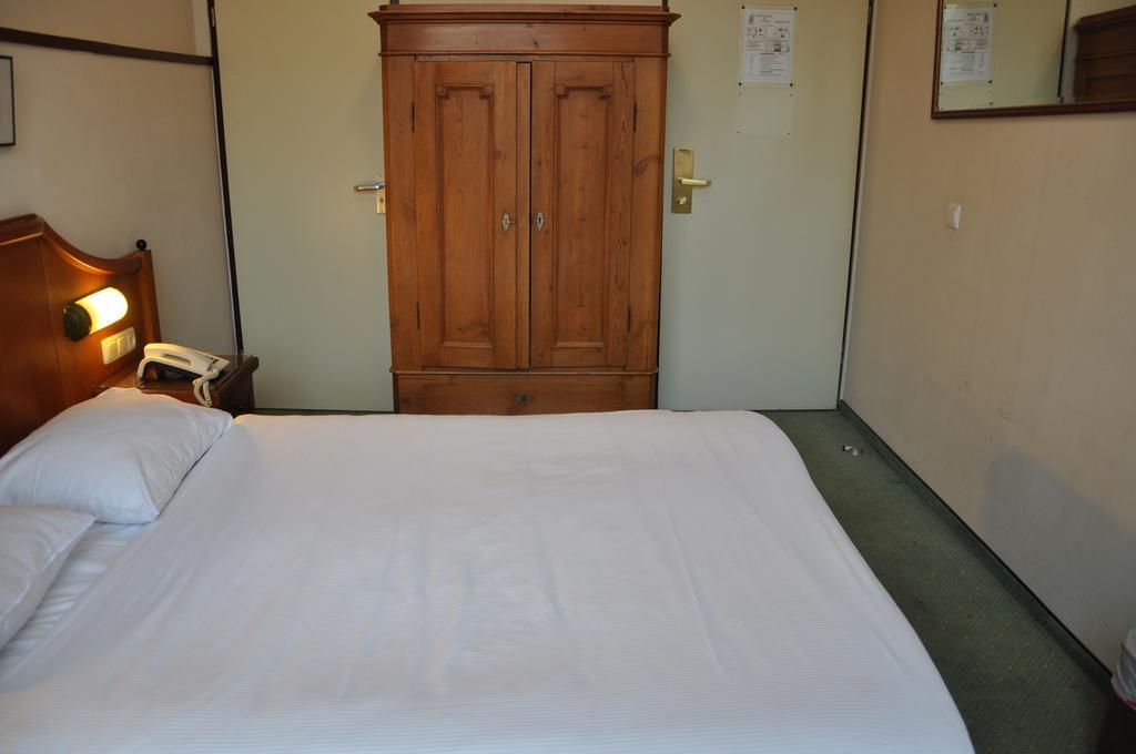 Hotel Agora アムステルダム エクステリア 写真